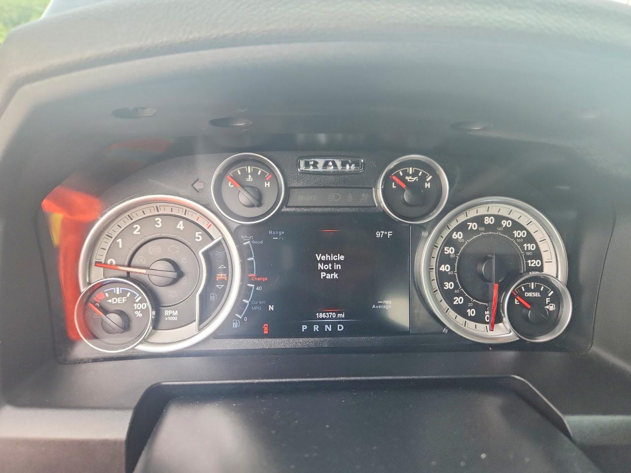 2015 RAM 1500 SLT photo 17