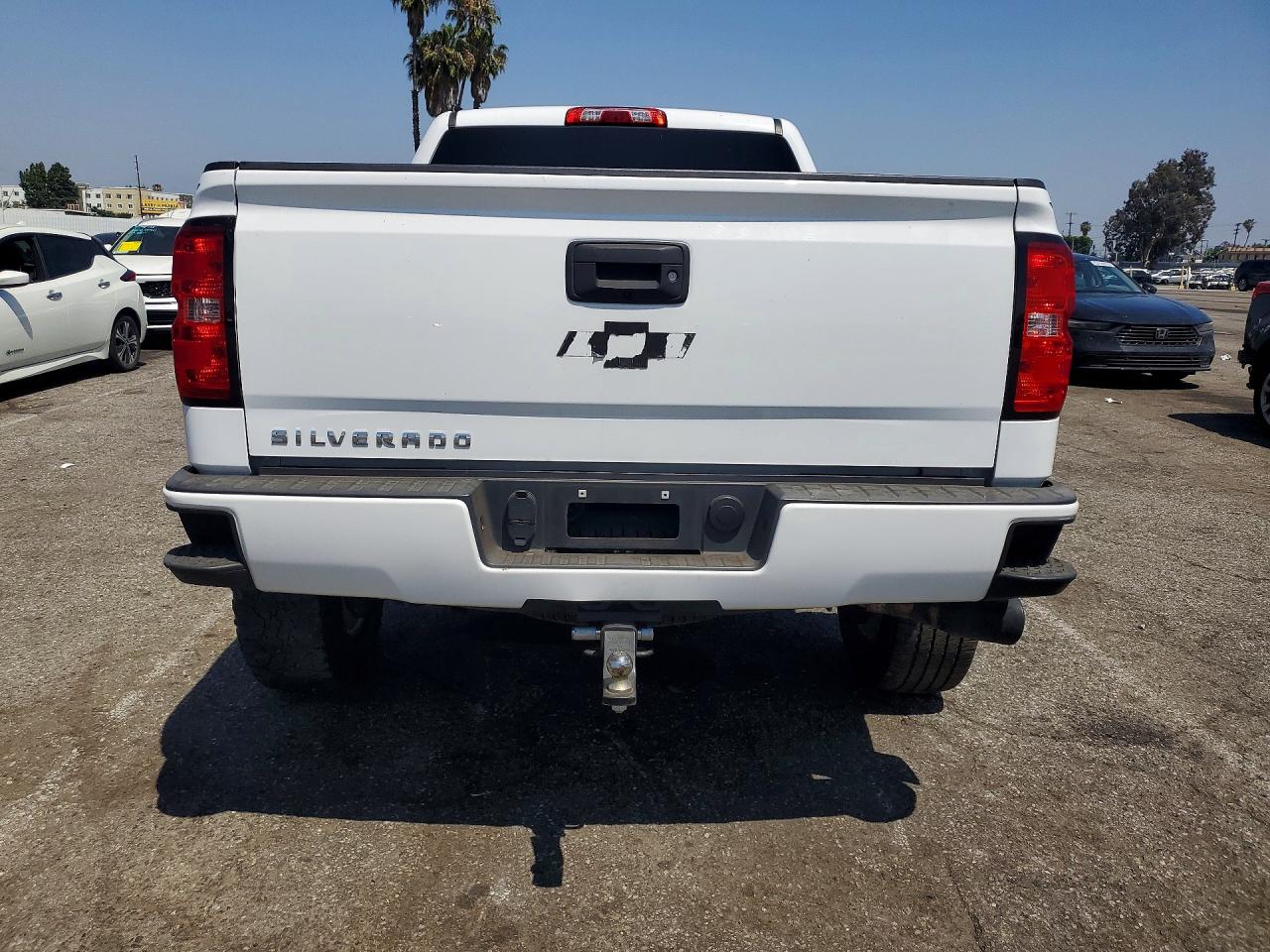 2018 CHEVROLET SILVERADO C1500 CUSTOM photo 16