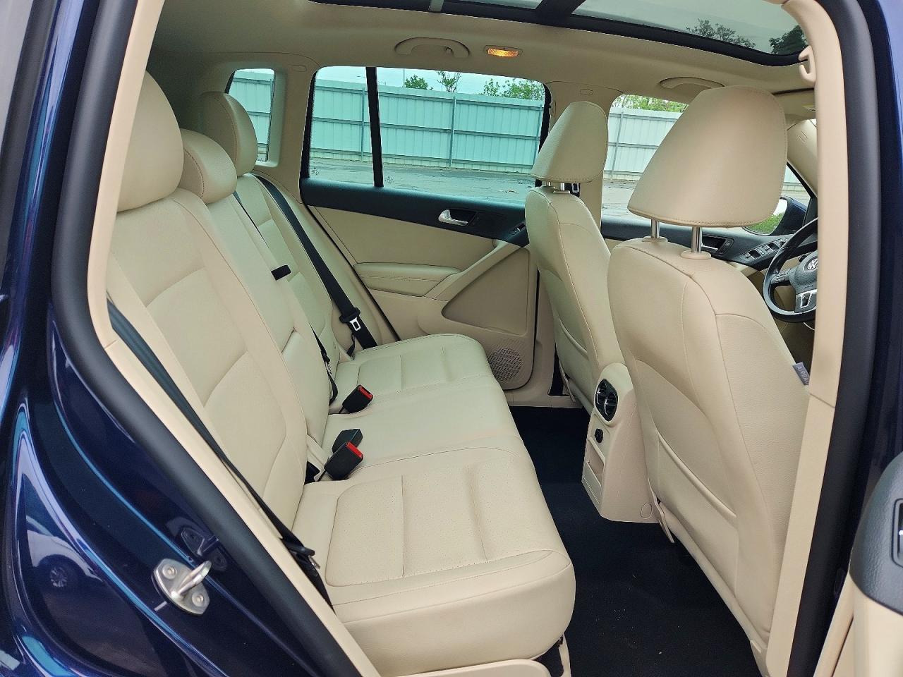 2013 VOLKSWAGEN TIGUAN S photo 31