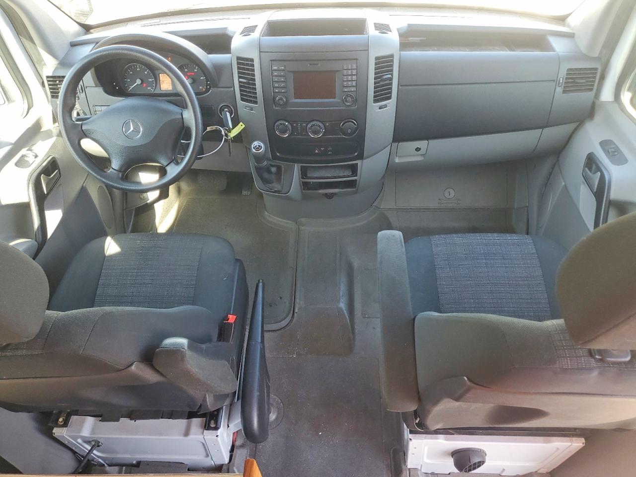 2017 MERCEDES-BENZ SPRINTER 2500 photo 15