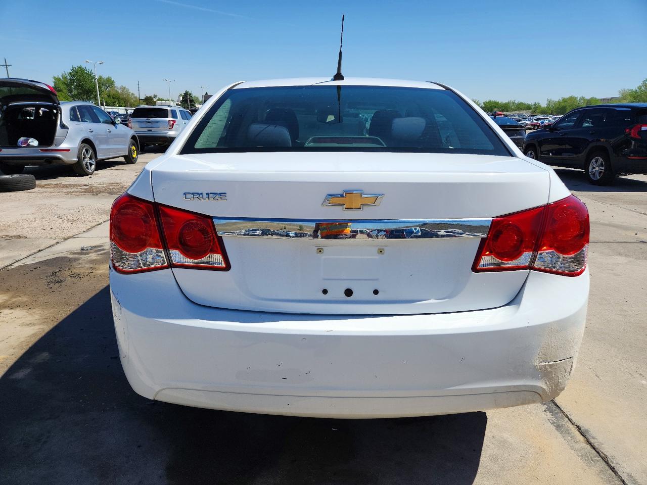 2014 CHEVROLET CRUZE LS photo 16