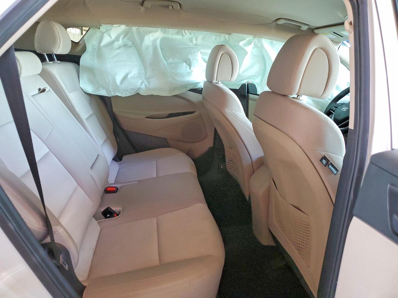 2017 HYUNDAI TUCSON SE photo 28