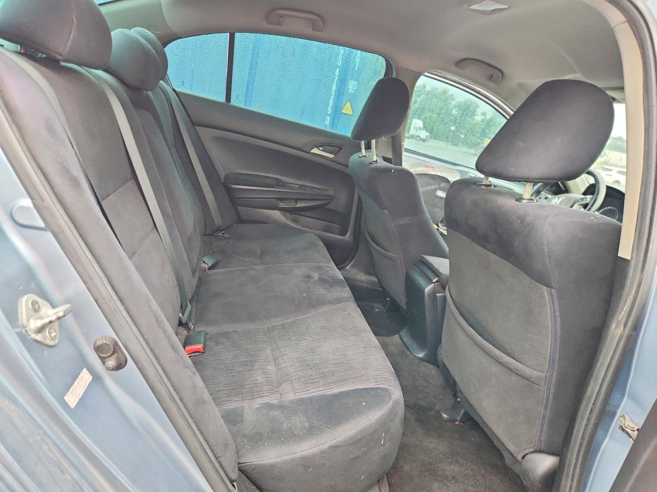 2011 HONDA ACCORD LX photo 19