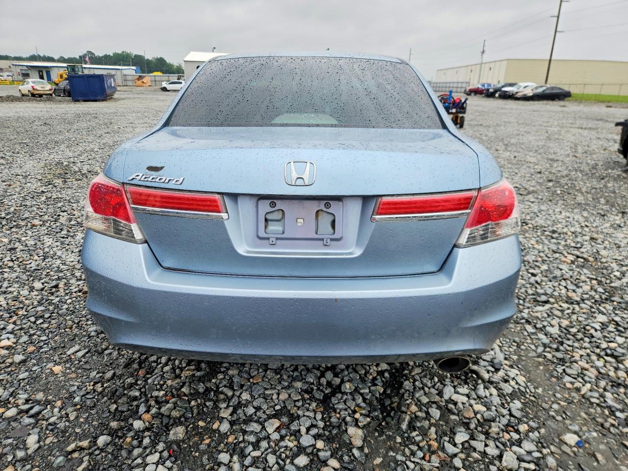 2011 HONDA ACCORD LX photo 11
