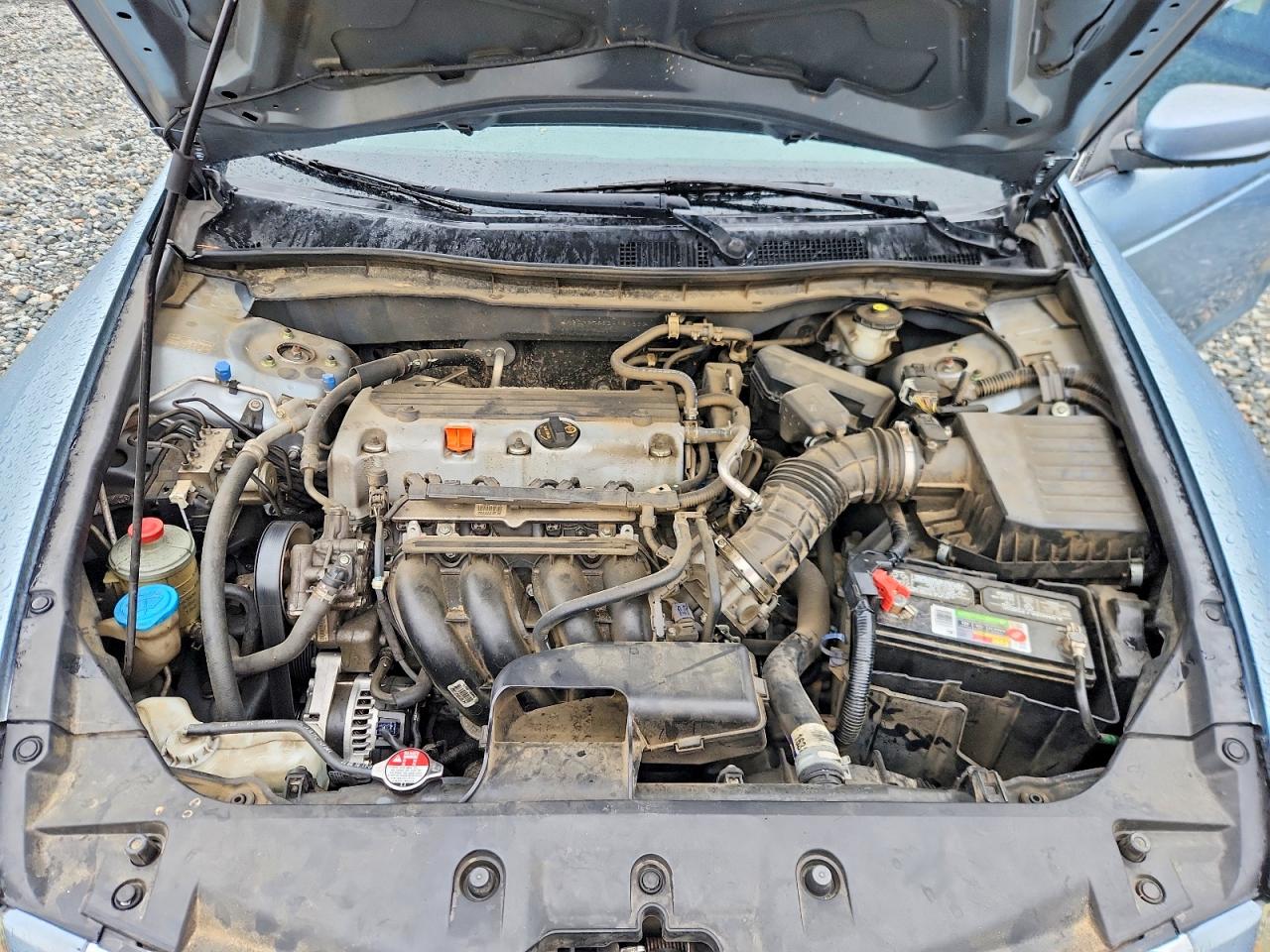 2011 HONDA ACCORD LX photo 21