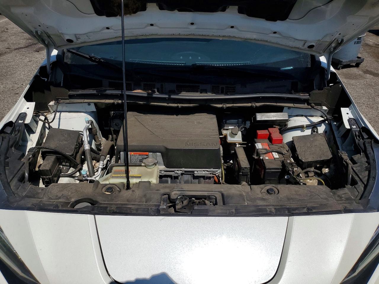 2018 NISSAN LEAF SV photo 11