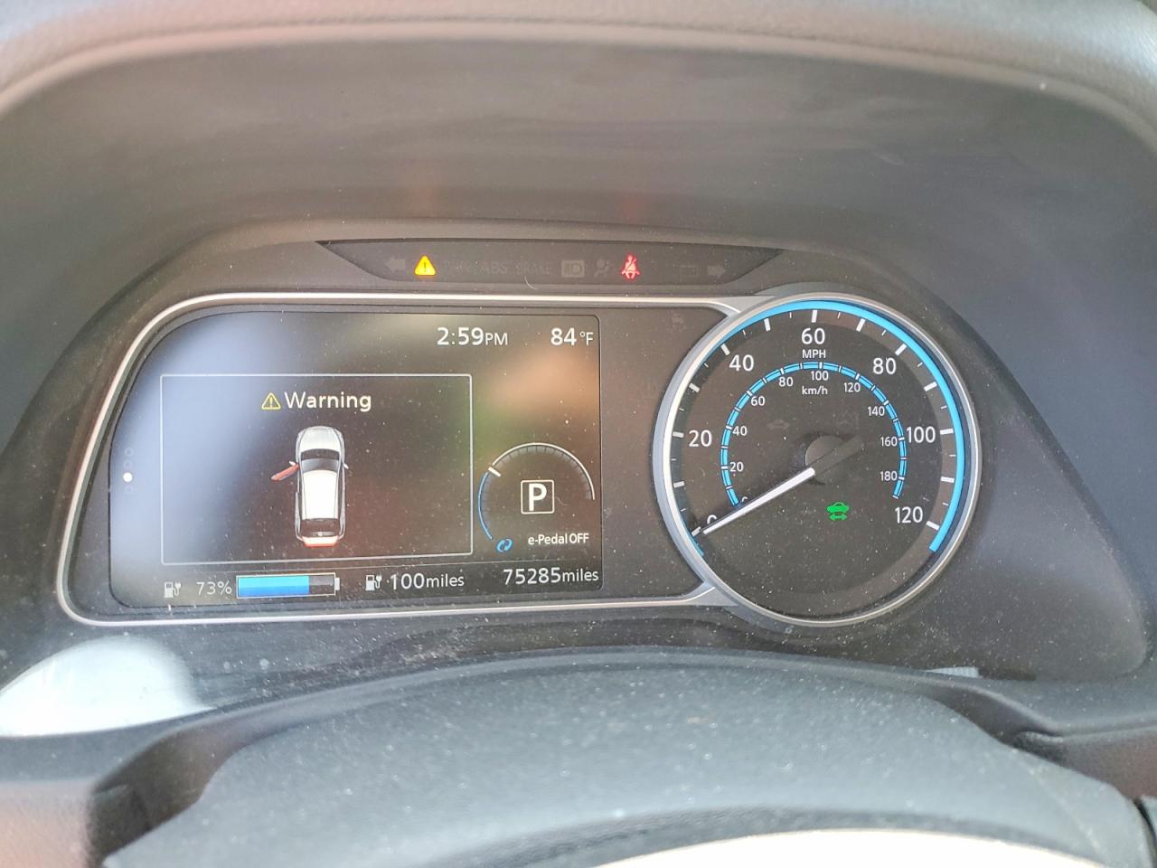 2018 NISSAN LEAF SV photo 9