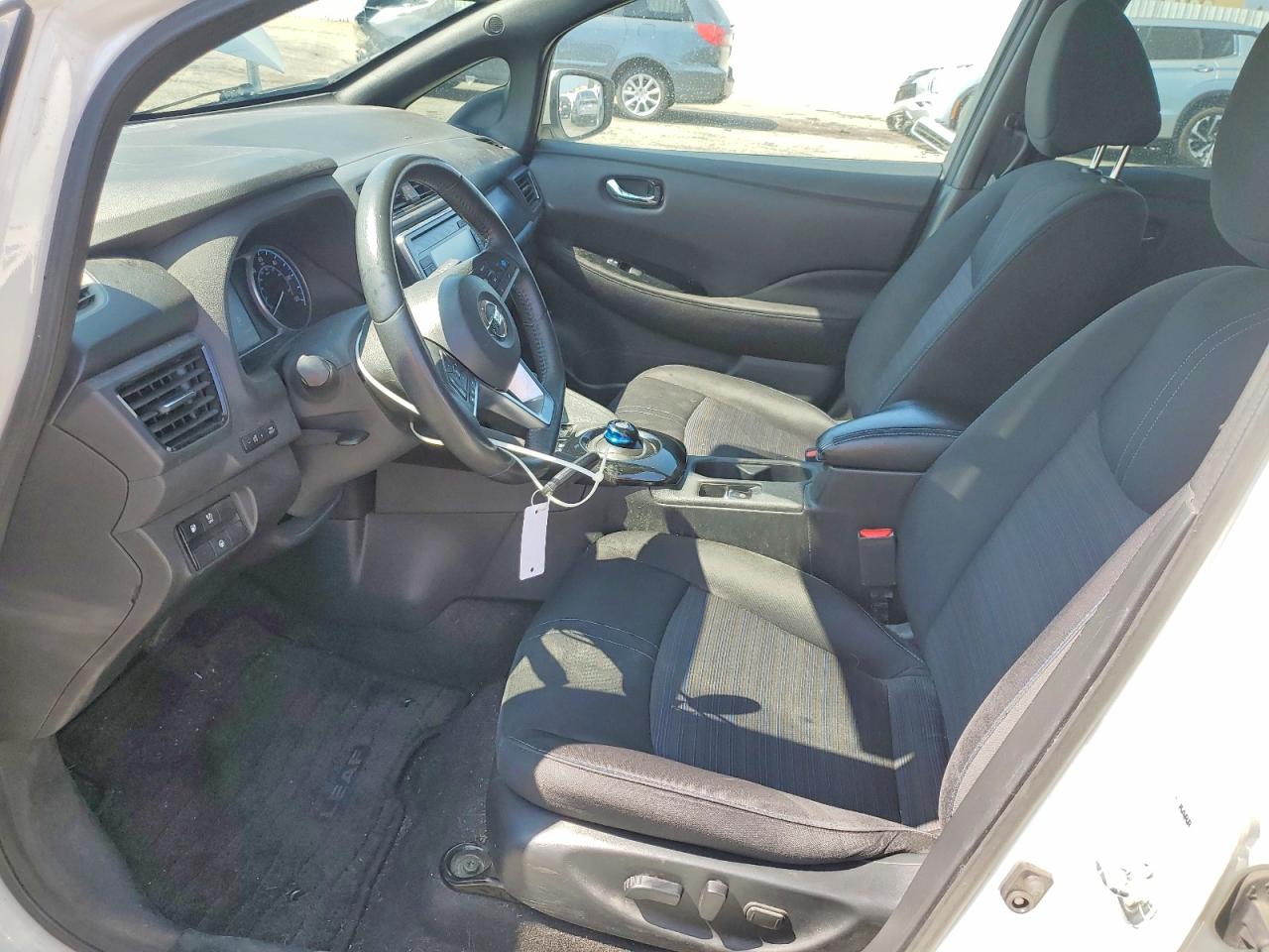 2018 NISSAN LEAF SV photo 7