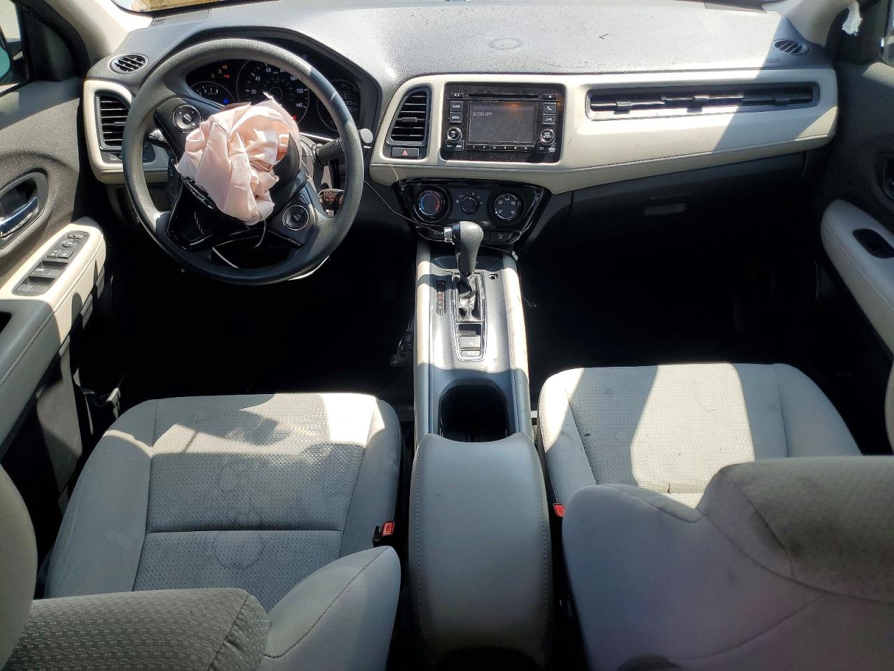 2019 HONDA HR-V LX photo 8
