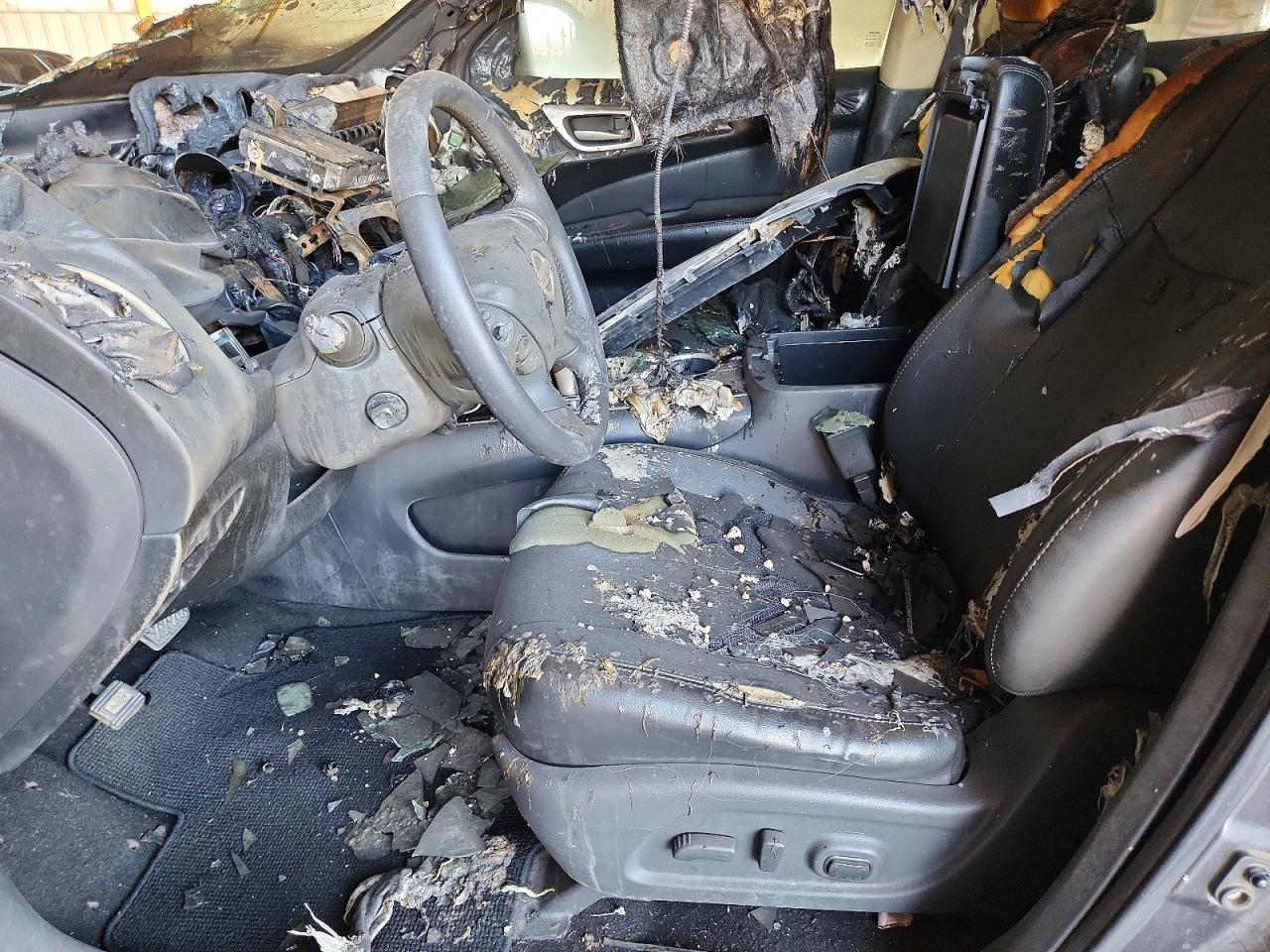 2013 NISSAN PATHFINDER S photo 19
