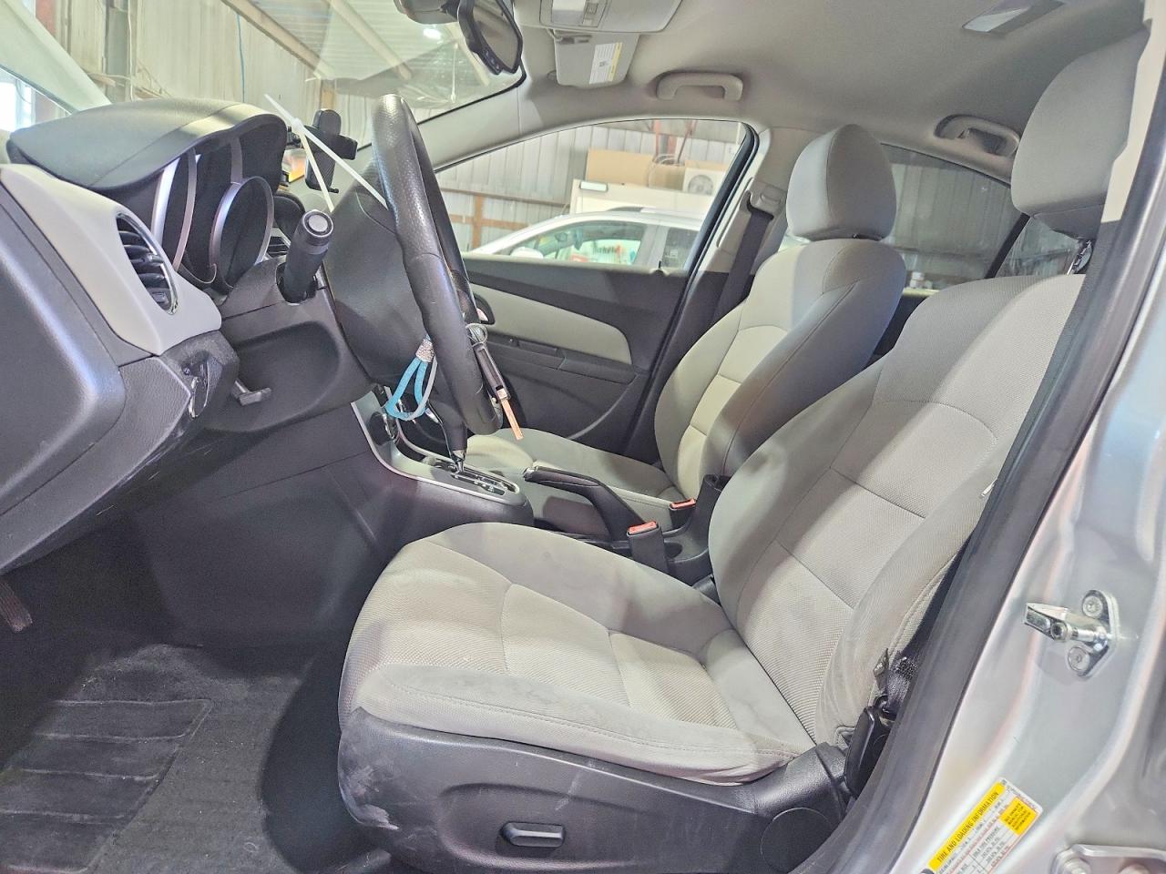 2016 CHEVROLET CRUZE LIMITED LT photo 13