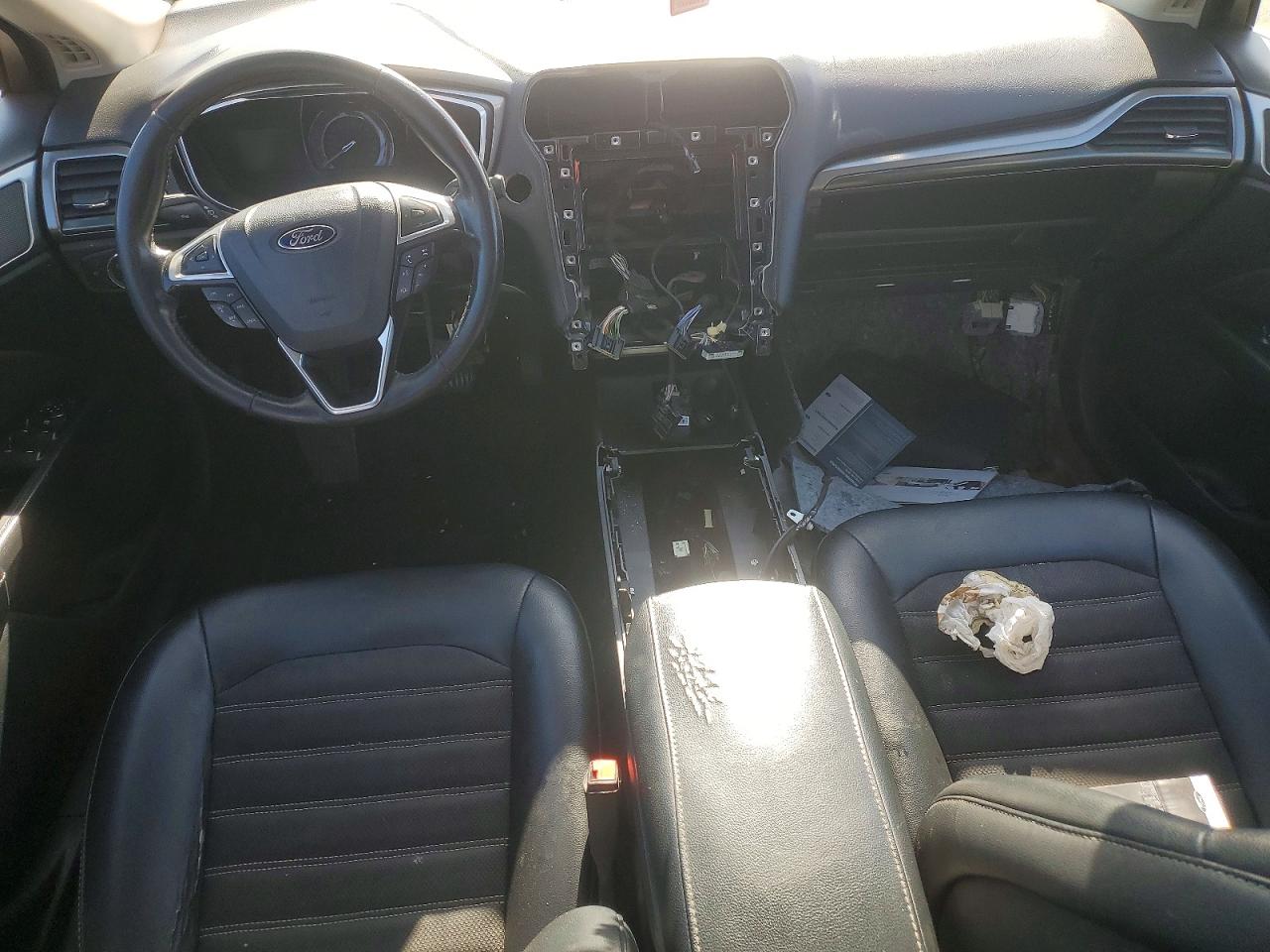 2017 FORD FUSION SE photo 15