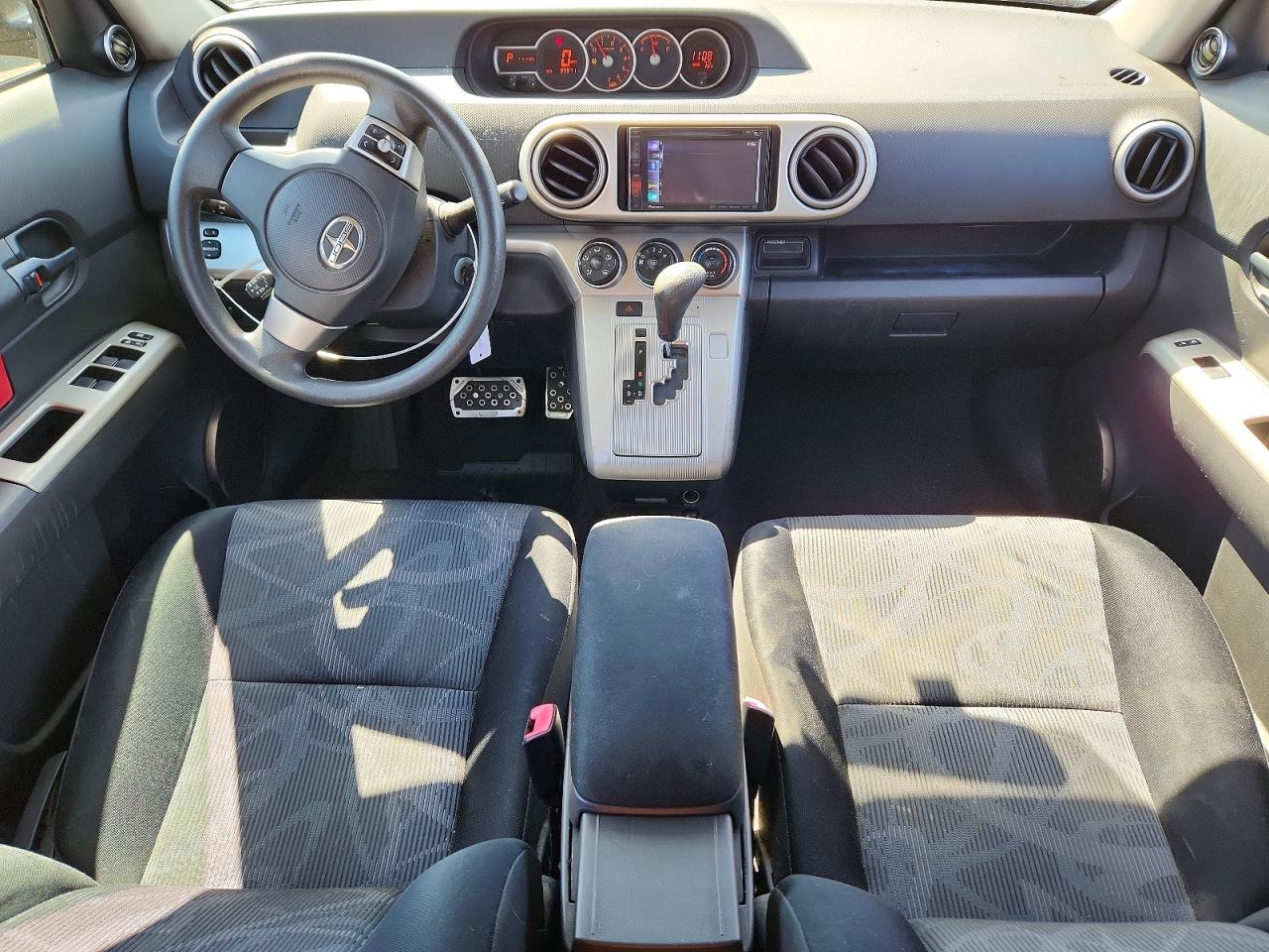2011 TOYOTA SCION XB photo 15