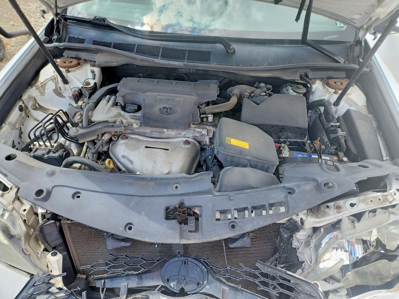 2014 TOYOTA CAMRY SE photo 21