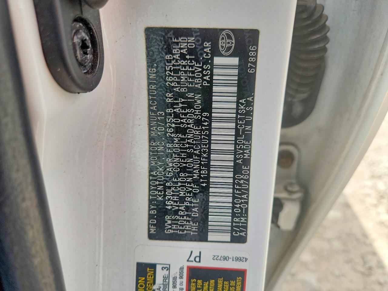 2014 TOYOTA CAMRY SE photo 23