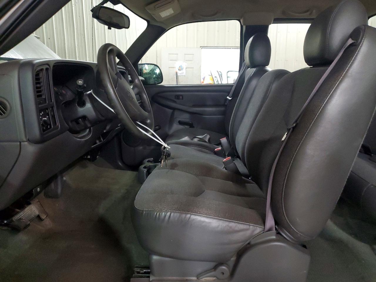 2004 CHEVROLET SILVERADO C1500 photo 19