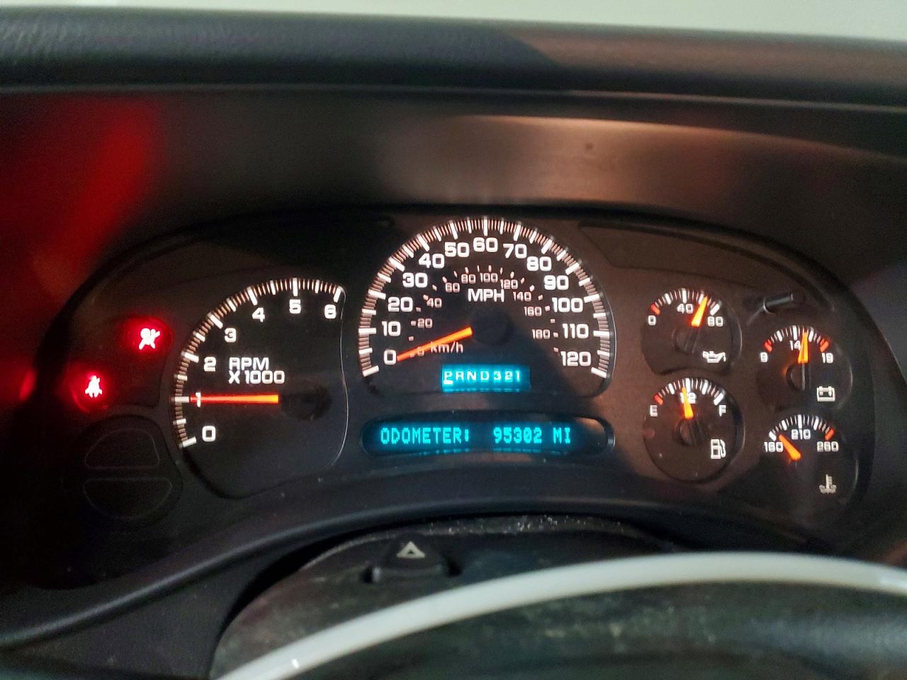 2004 CHEVROLET SILVERADO C1500 photo 25