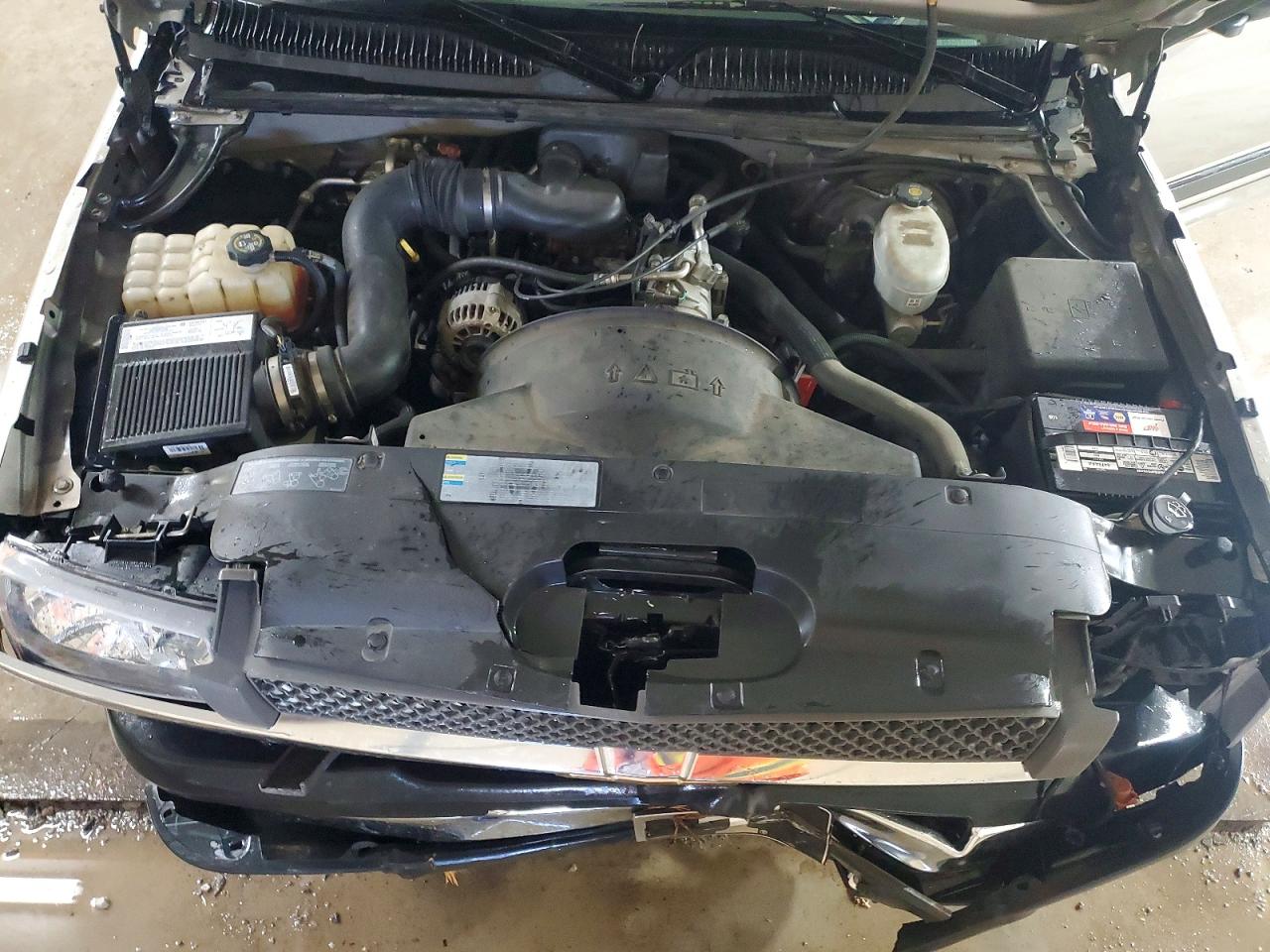 2004 CHEVROLET SILVERADO C1500 photo 31