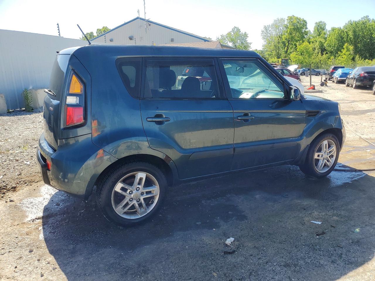 2011 KIA SOUL + photo 3