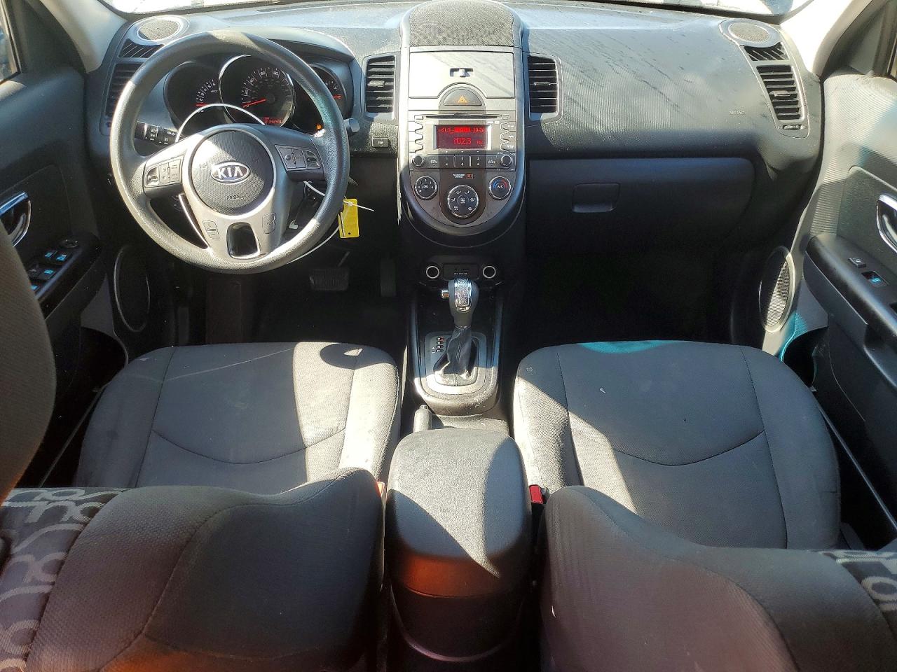 2011 KIA SOUL + photo 8