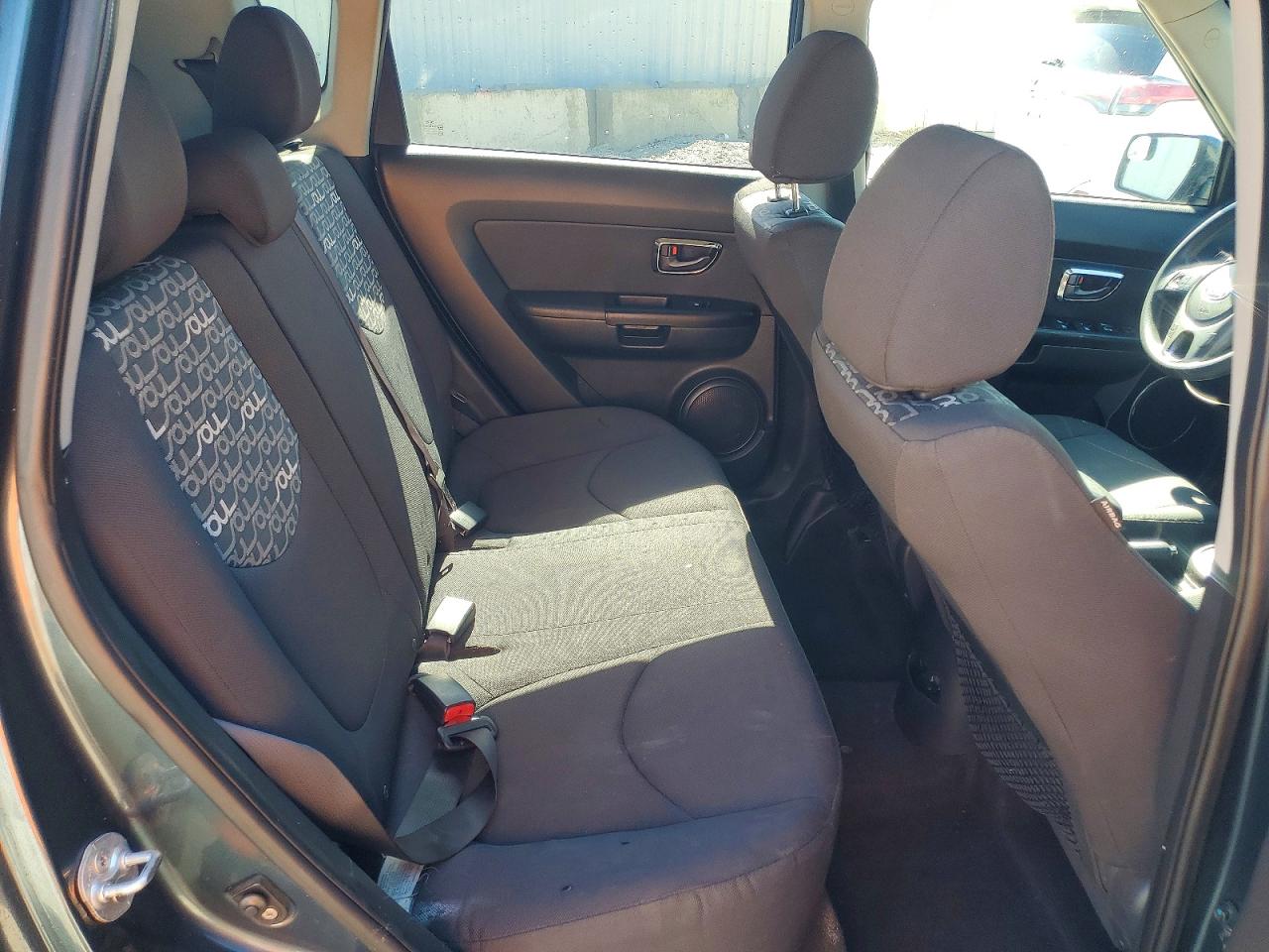 2011 KIA SOUL + photo 11