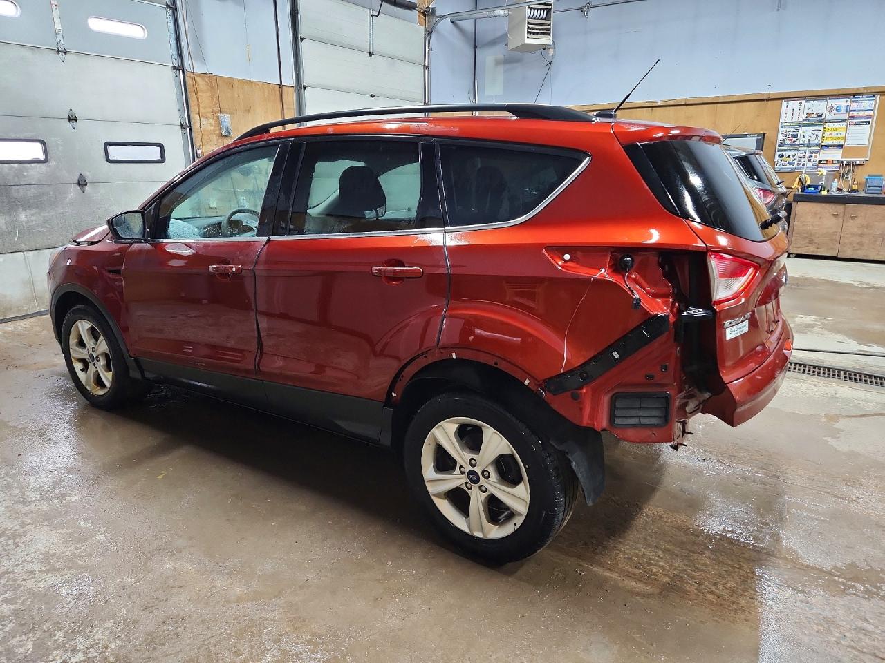 2014 FORD ESCAPE SE photo 2