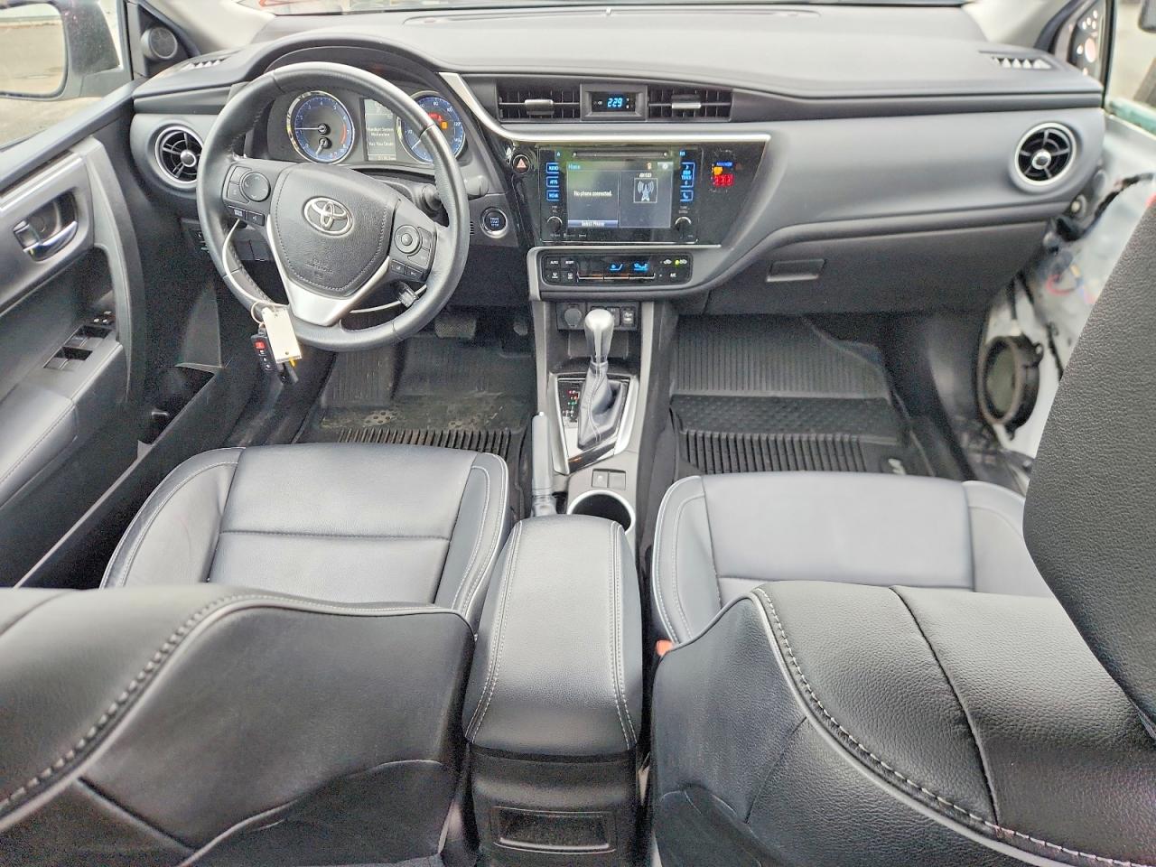 2019 TOYOTA COROLLA XLE photo 8