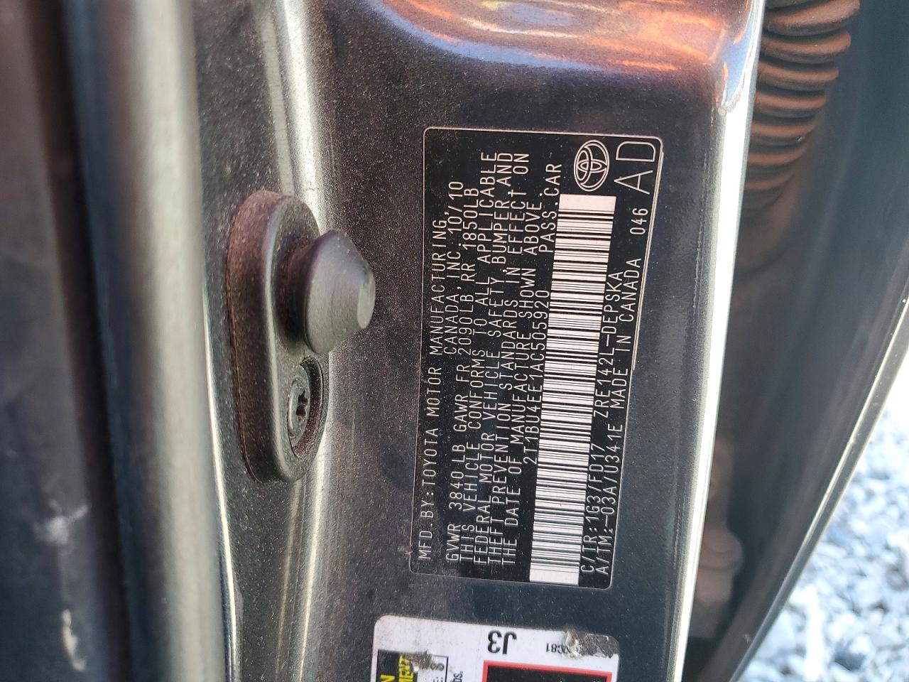 2010 TOYOTA COROLLA S photo 12