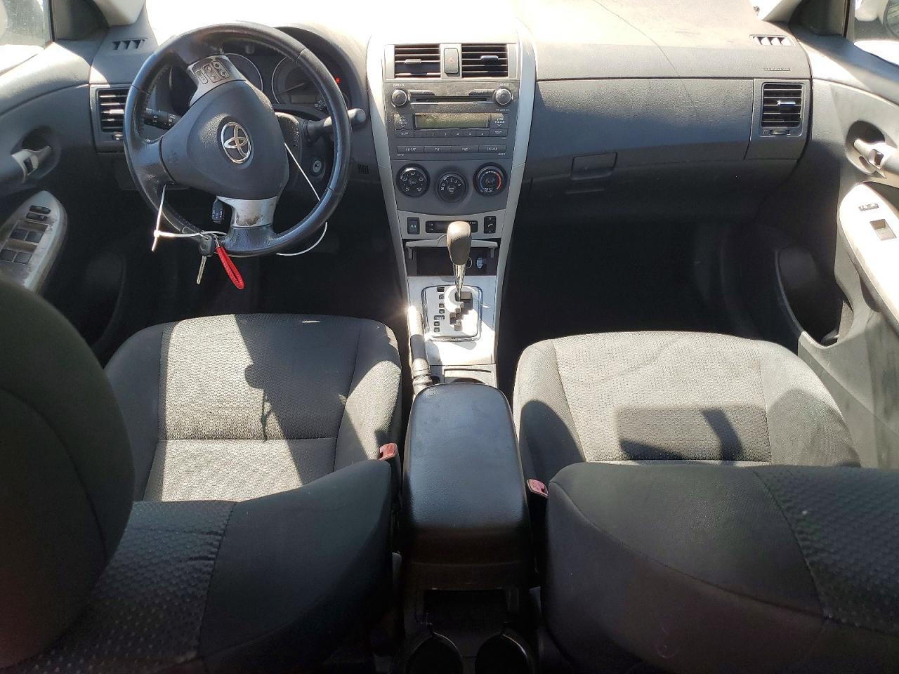 2010 TOYOTA COROLLA S photo 8