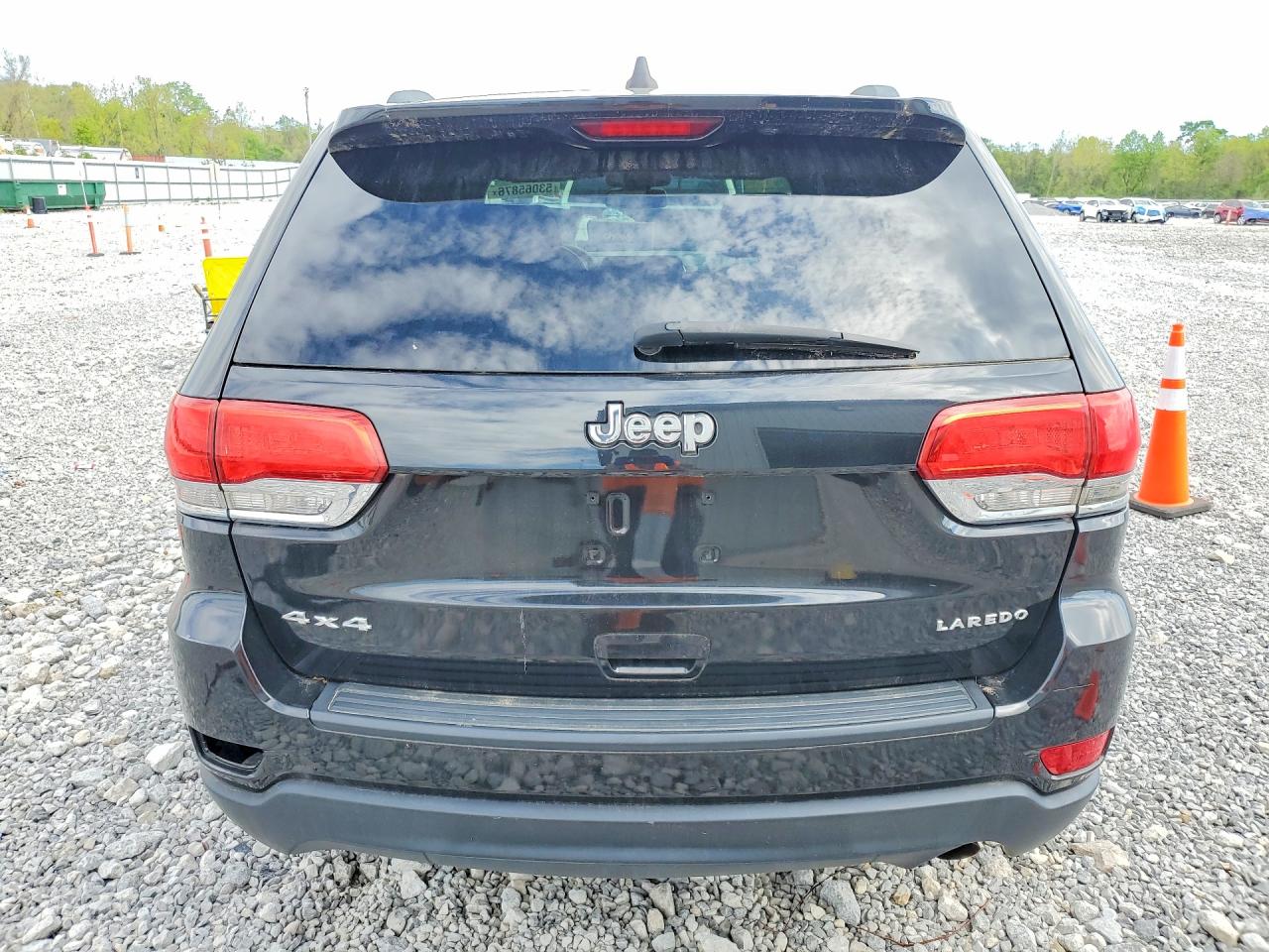 2014 JEEP GRAND CHEROKEE LAREDO photo 16