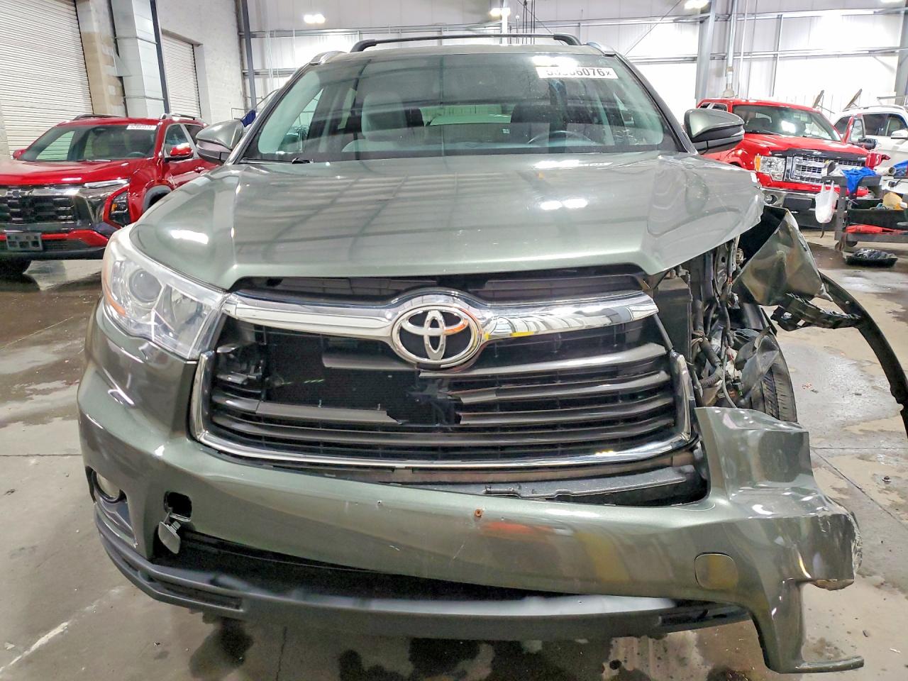 2016 TOYOTA HIGHLANDER XLE photo 9