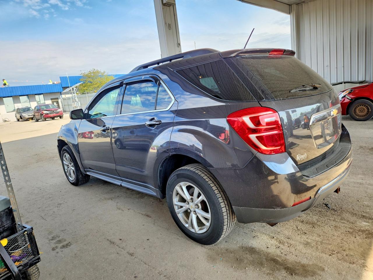 2016 CHEVROLET EQUINOX LT photo 2