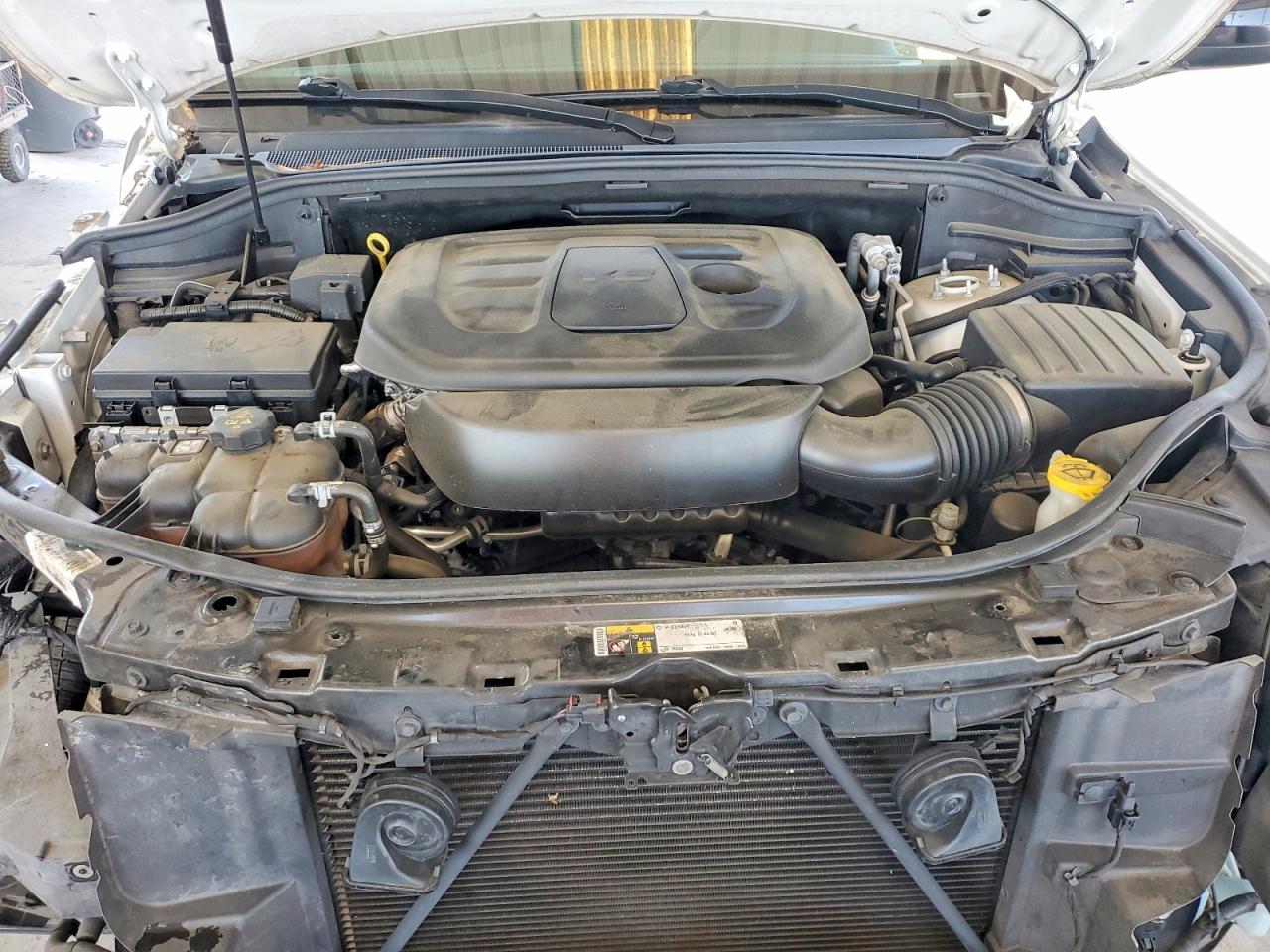2019 JEEP GRAND CHEROKEE LAREDO photo 11