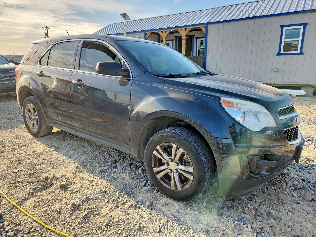 2013 CHEVROLET EQUINOX LS photo 4