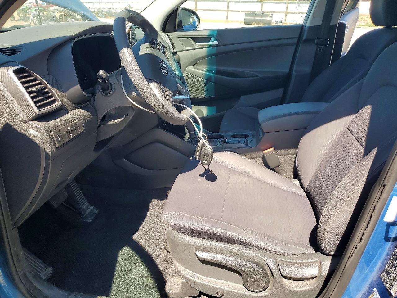 2020 HYUNDAI TUCSON SE photo 19