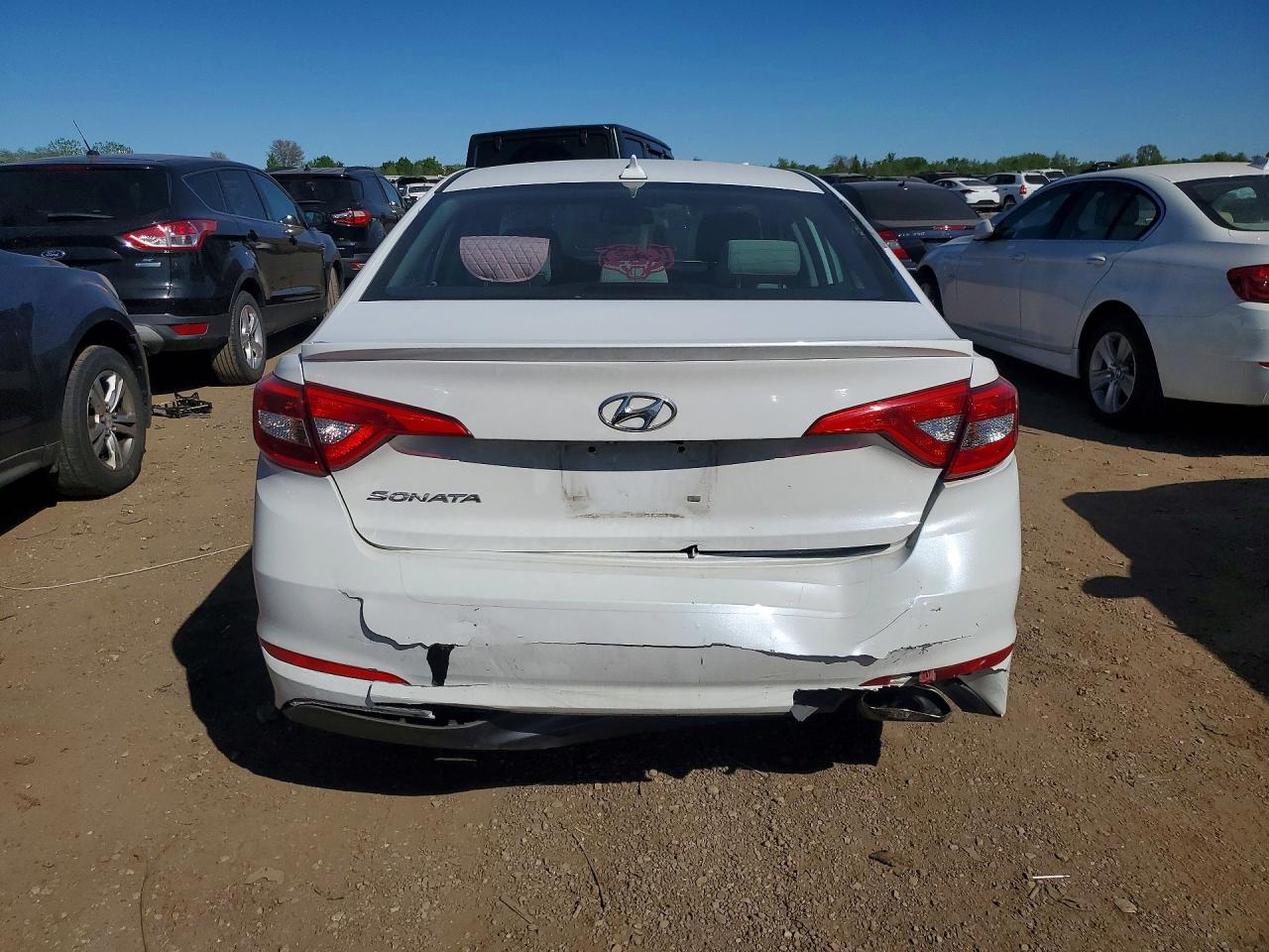2016 HYUNDAI SONATA SE photo 16