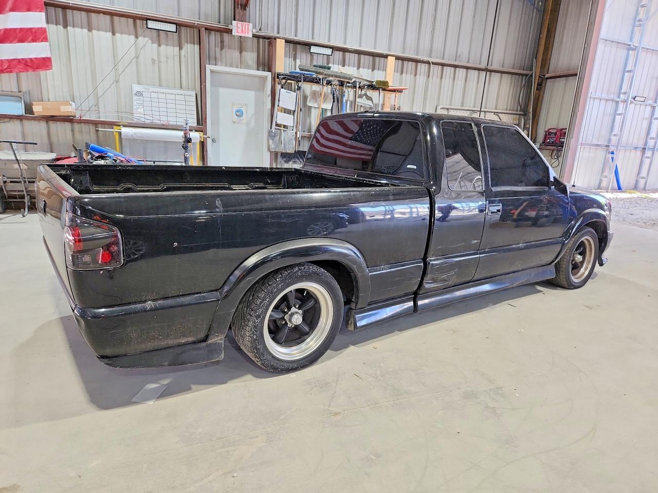 2002 CHEVROLET S TRUCK S10 photo 3