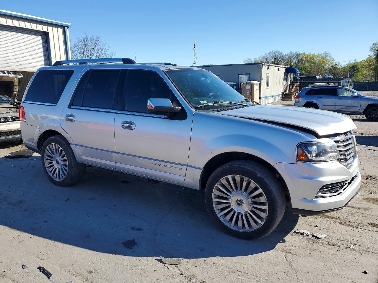 2017 LINCOLN NAVIGATOR RESERVE photo 7