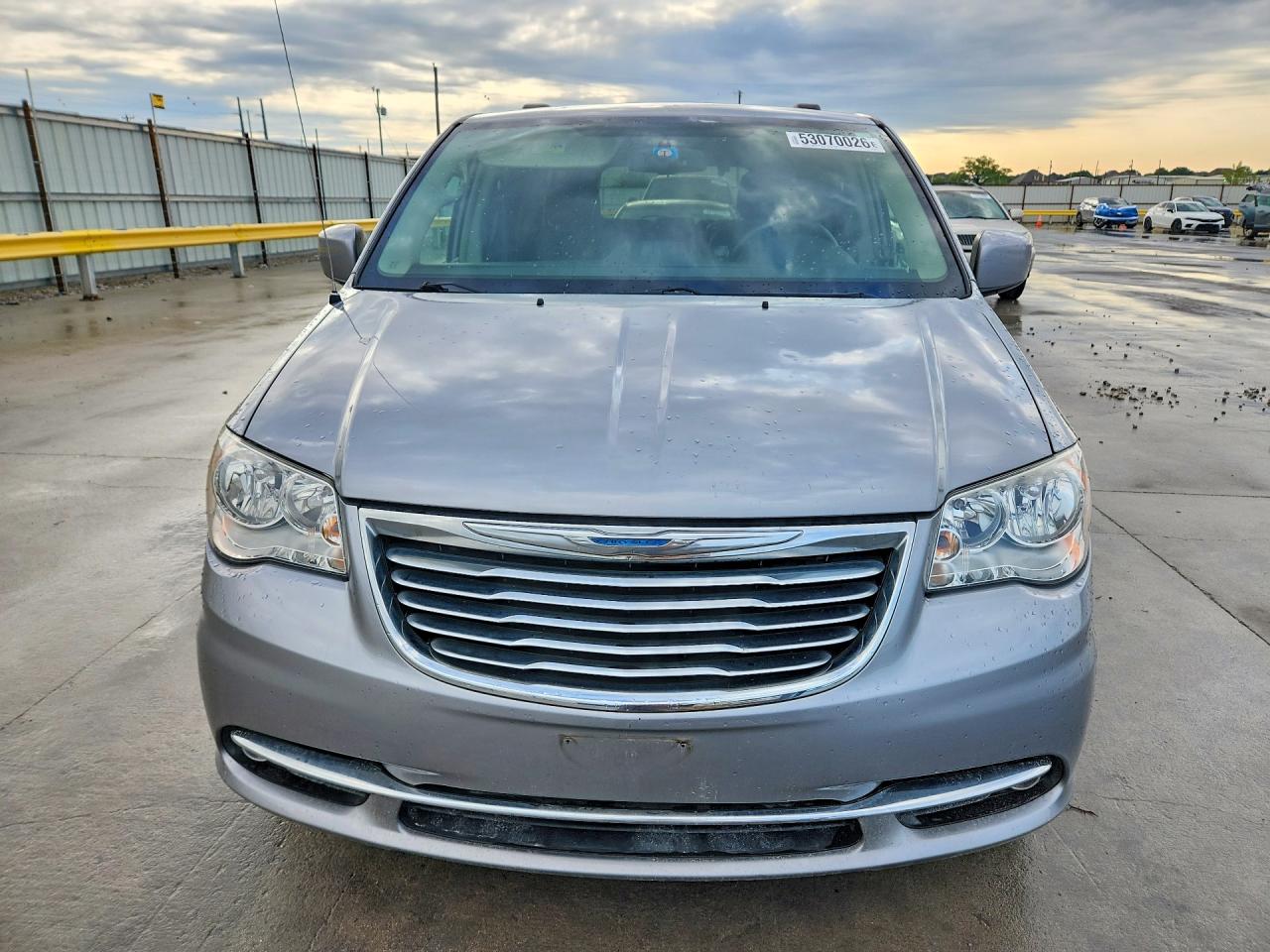 2015 CHRYSLER TOWN & COUNTRY TOURING photo 9