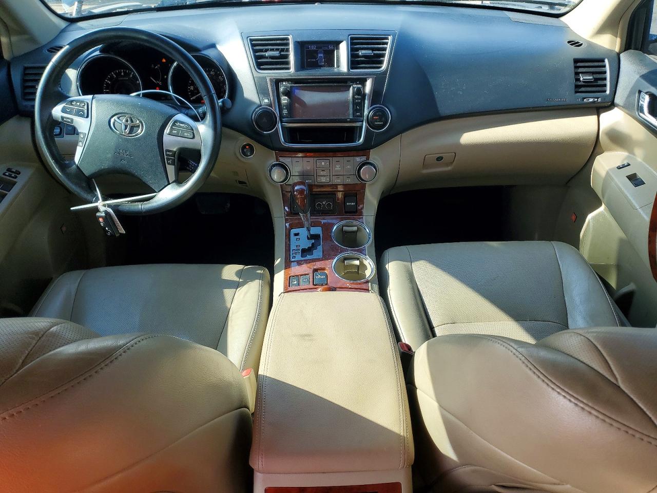 2013 TOYOTA HIGHLANDER LIMITED photo 15