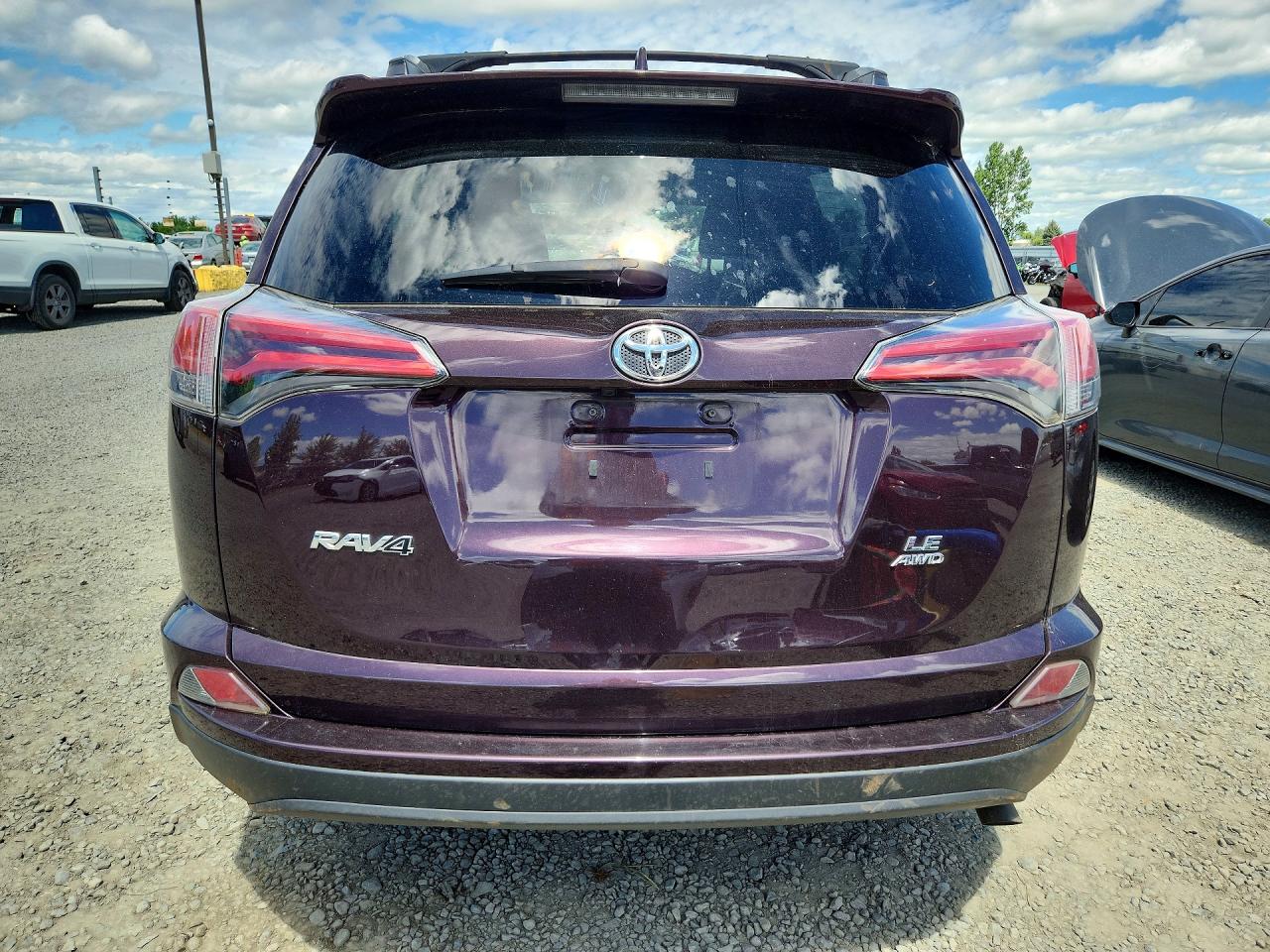 2017 TOYOTA RAV4 LE photo 6