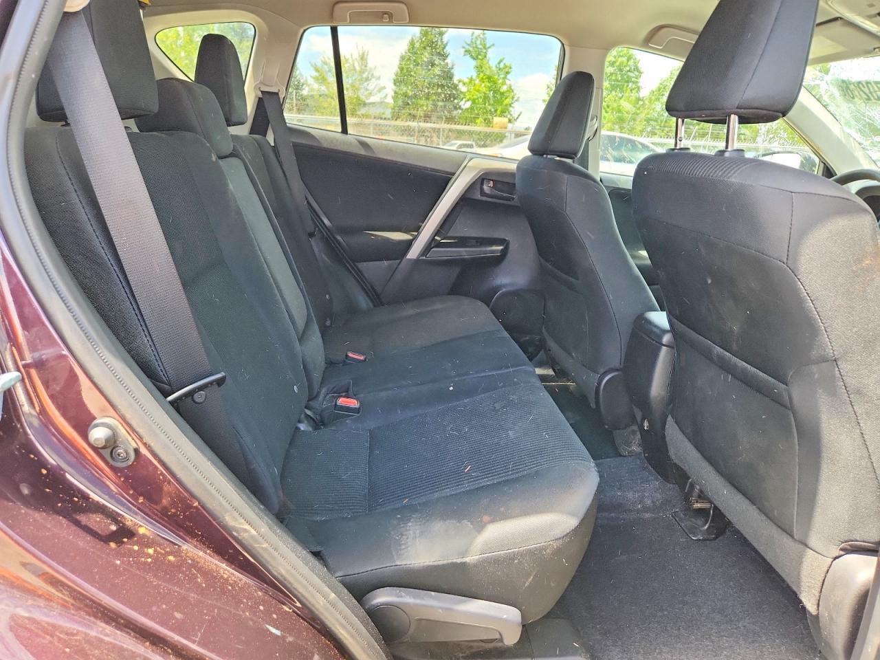 2017 TOYOTA RAV4 LE photo 11