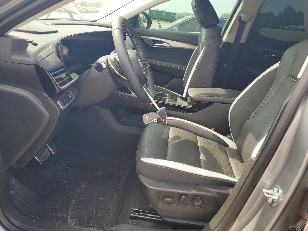 2024 BUICK ENVISION ESSENCE photo 19
