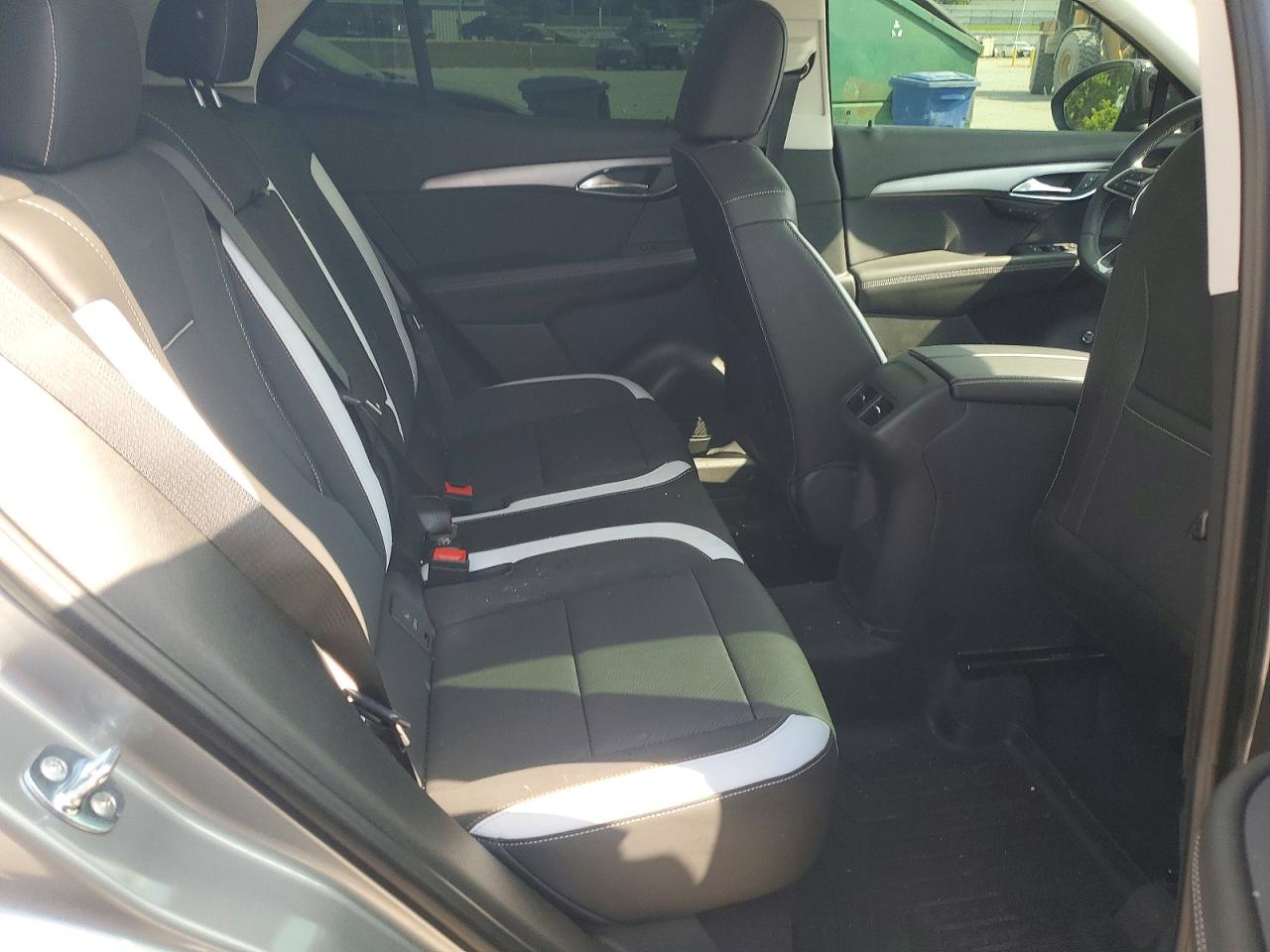 2024 BUICK ENVISION ESSENCE photo 31