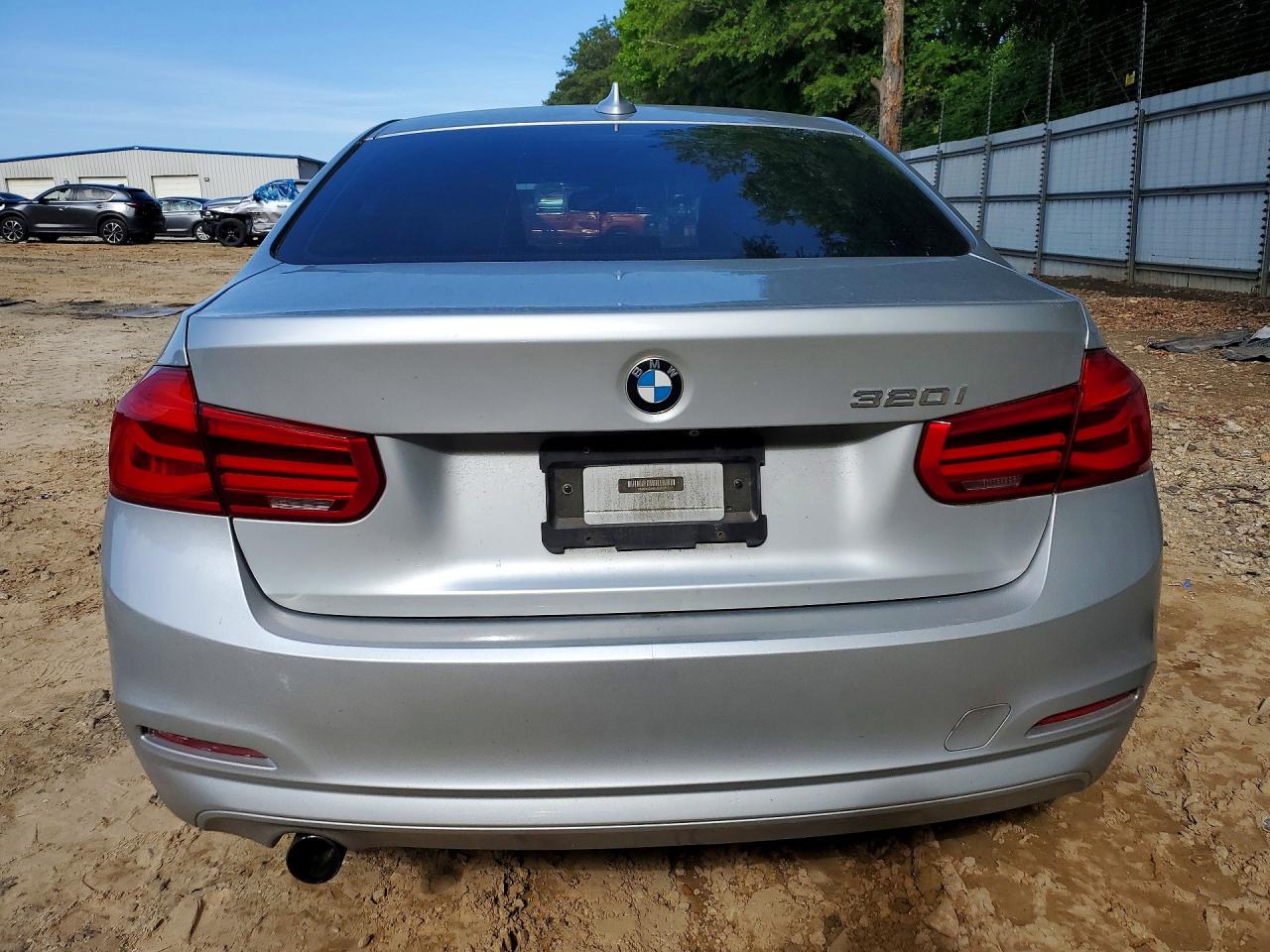 2018 BMW 320 I photo 11