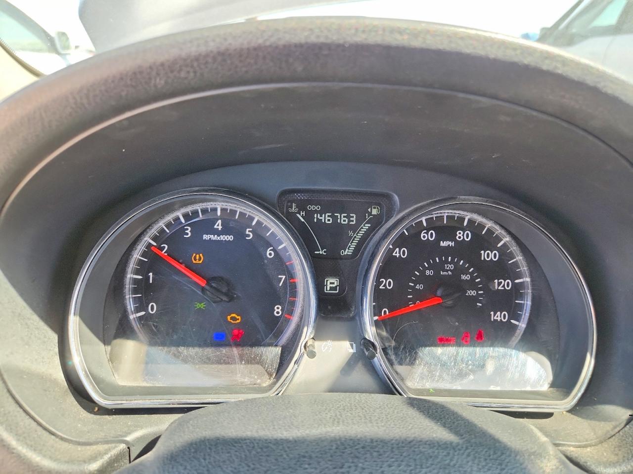 2019 NISSAN VERSA SV photo 17