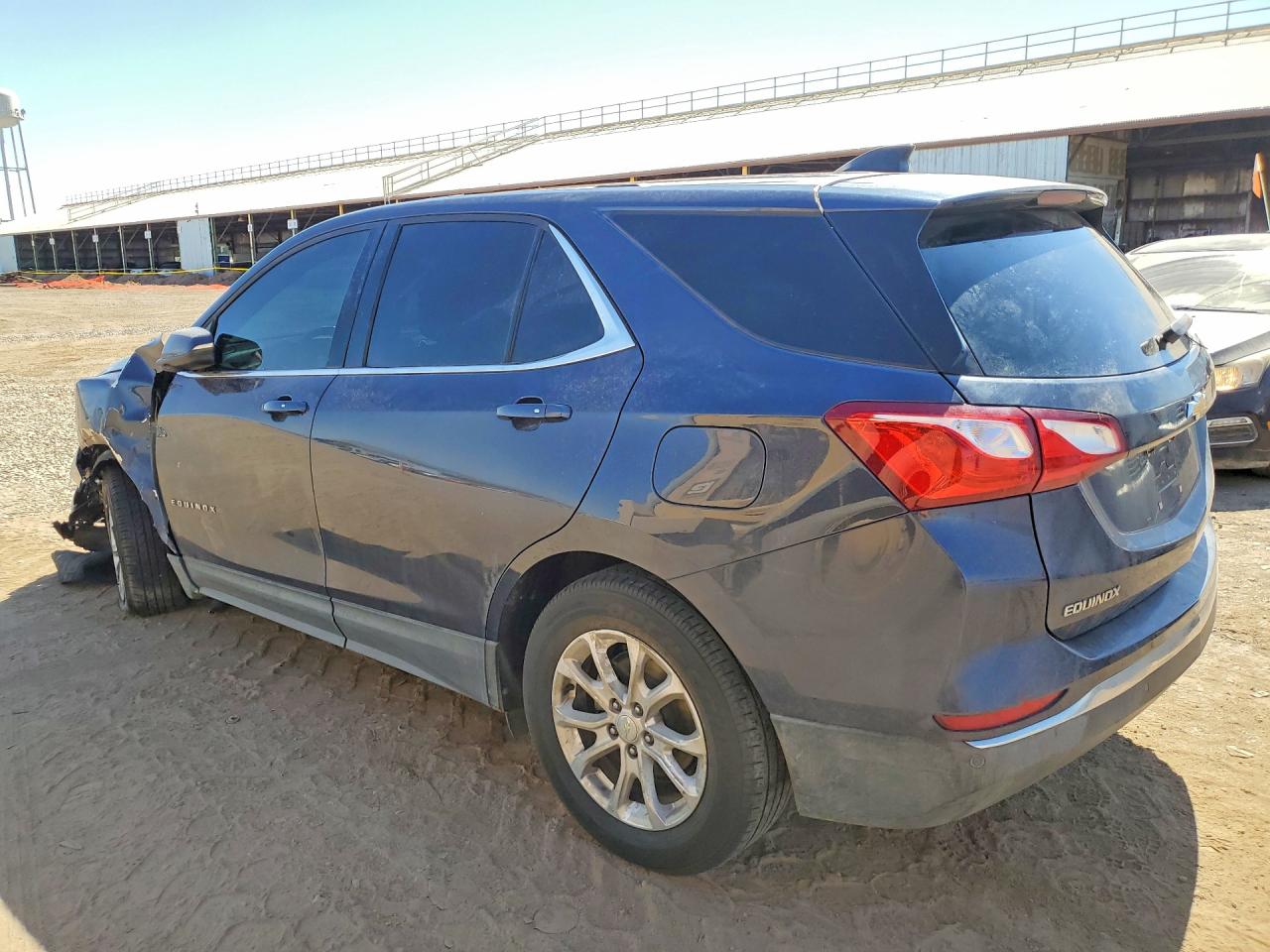 2018 CHEVROLET EQUINOX LT photo 3
