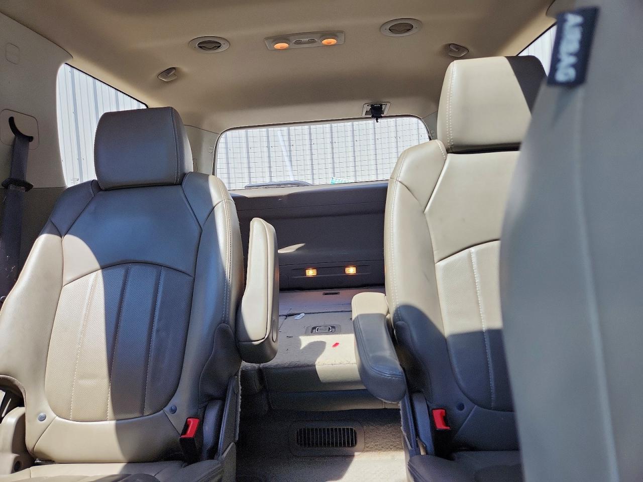 2015 GMC ACADIA DENALI photo 28