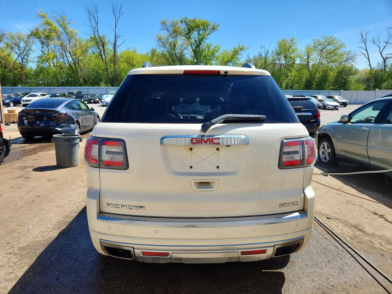 2015 GMC ACADIA DENALI photo 16