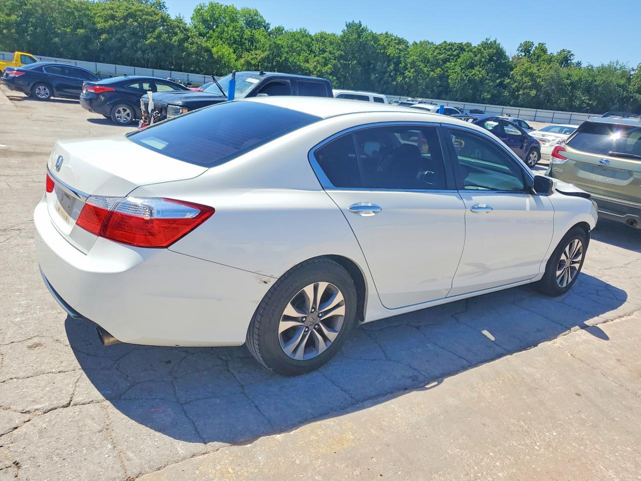 2014 HONDA ACCORD LX photo 5